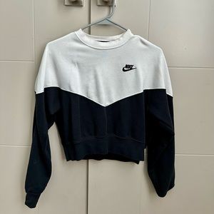 Nike cropped sweater